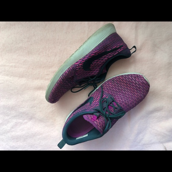 Nike Roches - Picture 1 of 1